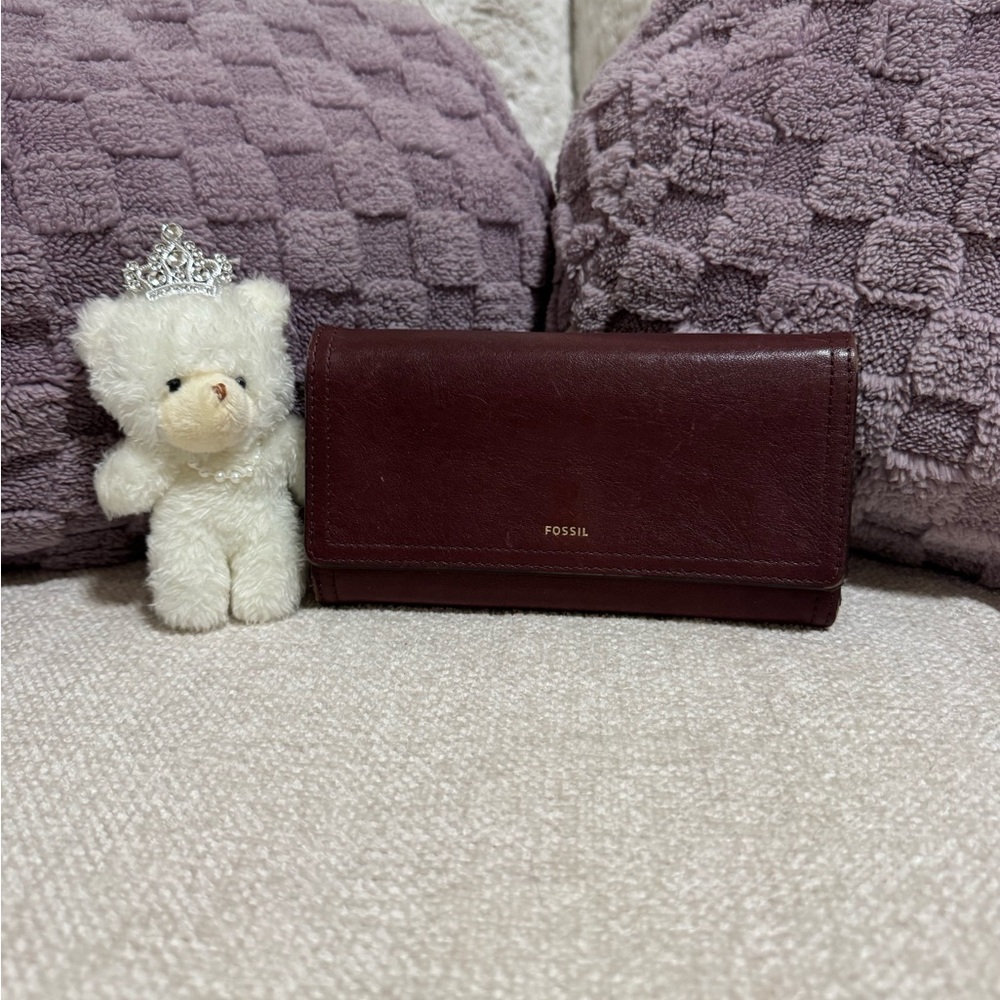 Fossil Deep Wine Leather Trifold Wallet